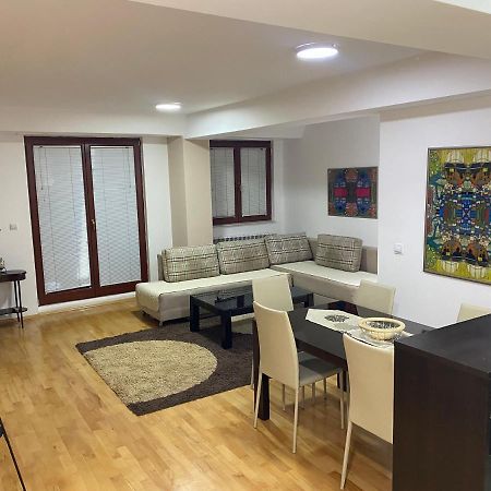 Dona Apartments Skopje Ngoại thất bức ảnh