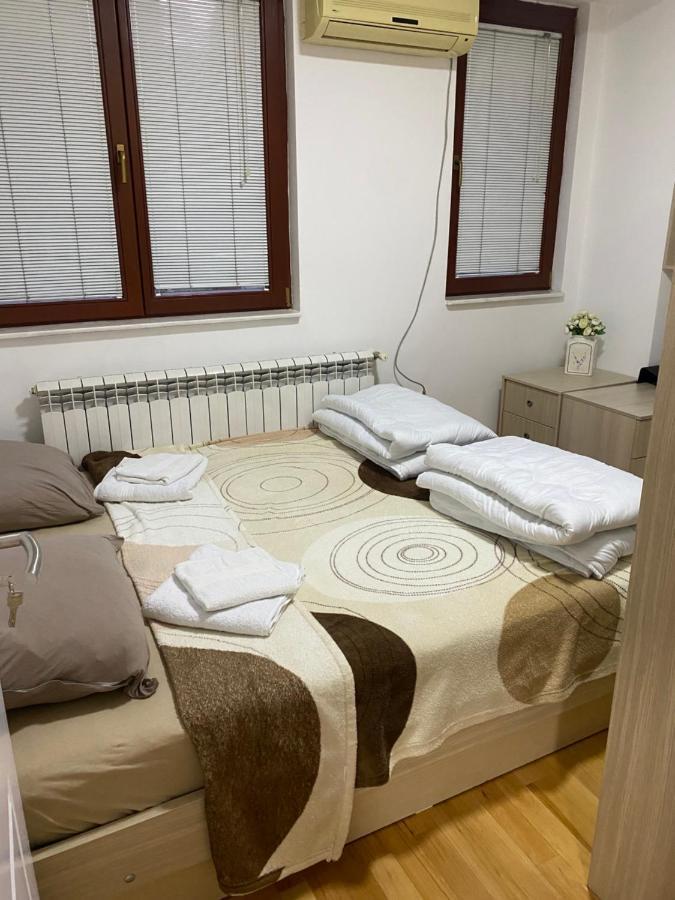 Dona Apartments Skopje Ngoại thất bức ảnh