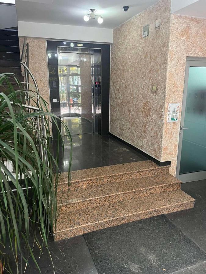 Dona Apartments Skopje Ngoại thất bức ảnh