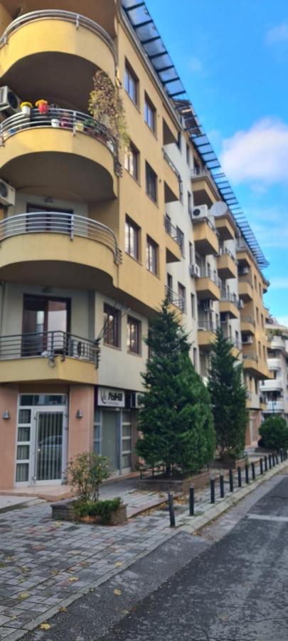 Dona Apartments Skopje Ngoại thất bức ảnh